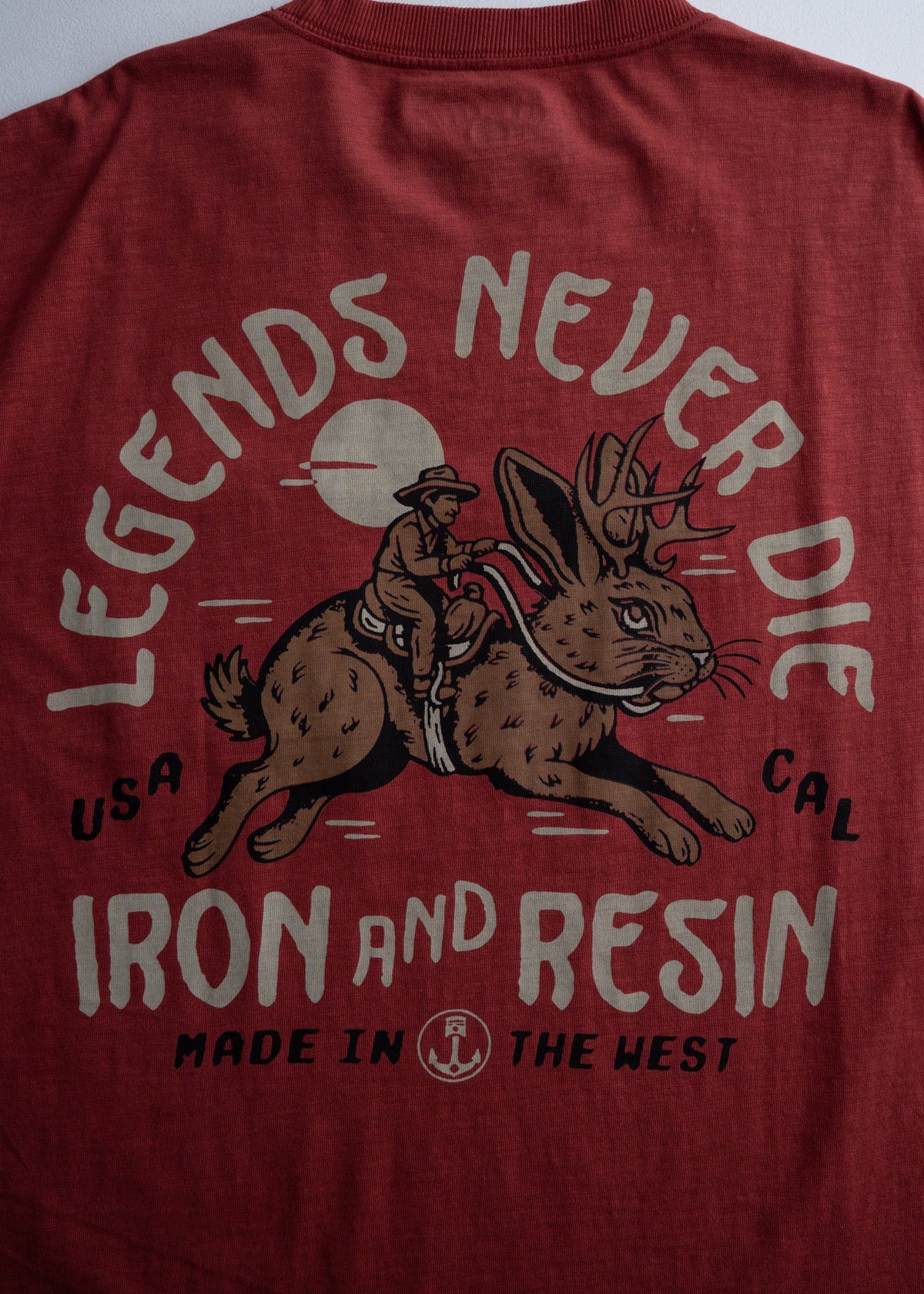 T-Shirt Legends Never Die
