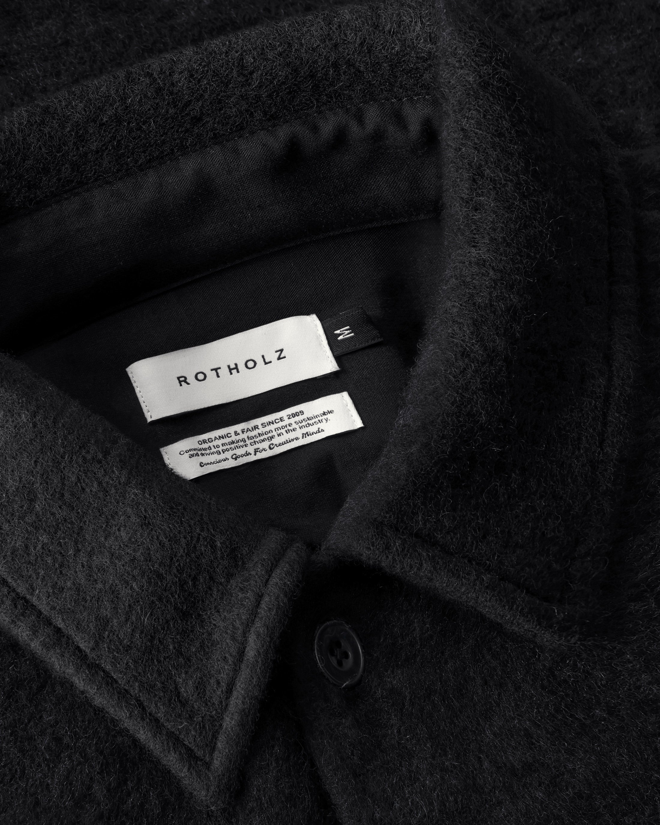 ROTHOLZ Relaxed Overshirt True Black – Produktdetail
