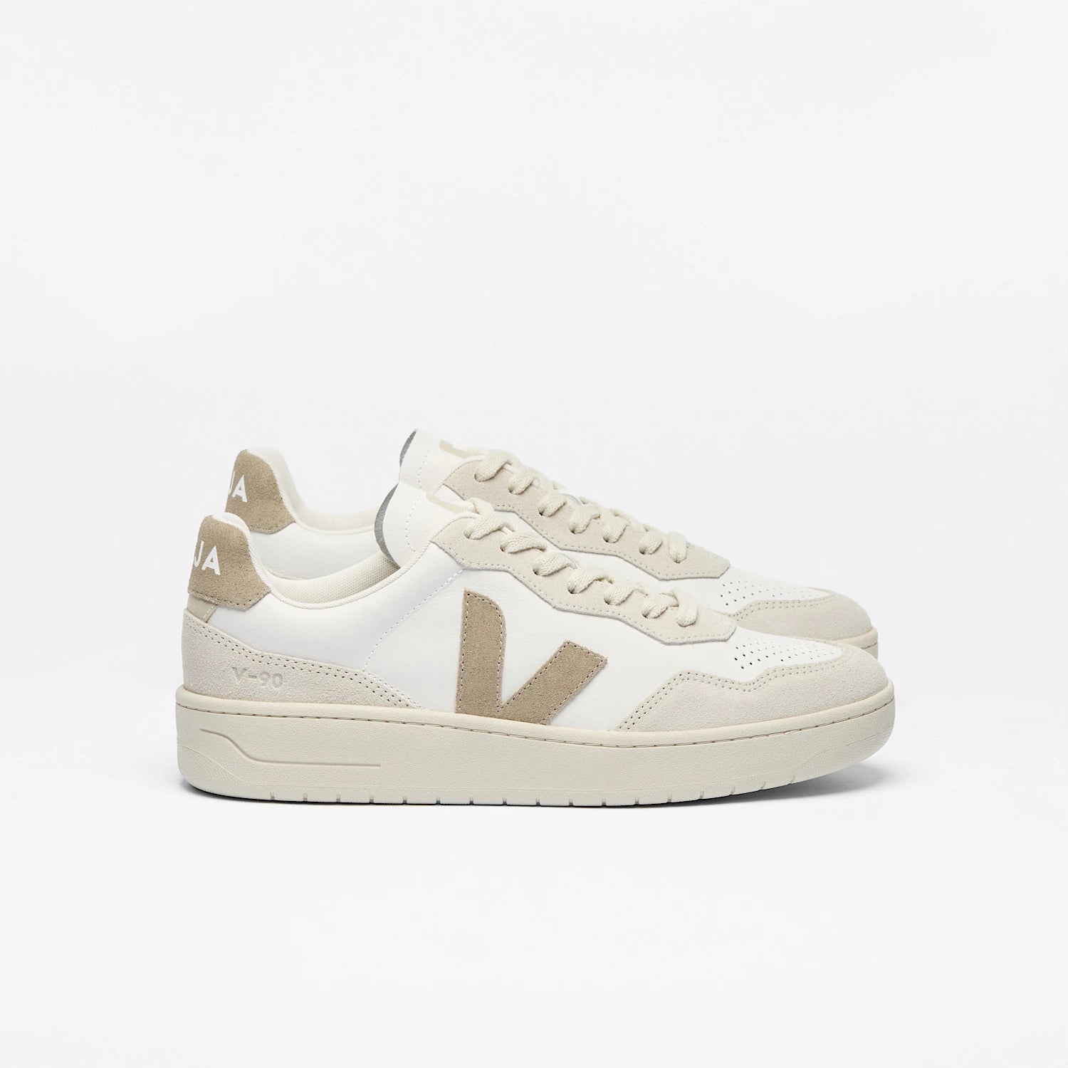 Sneaker V90